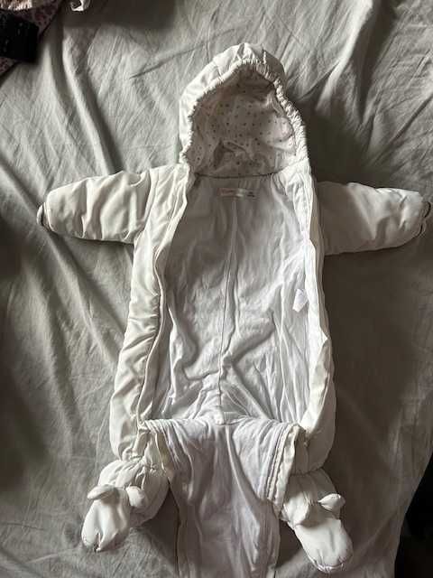 2 бр. бебешки космонавти 0–3 месеца – George и Babybol (момче/момиче)