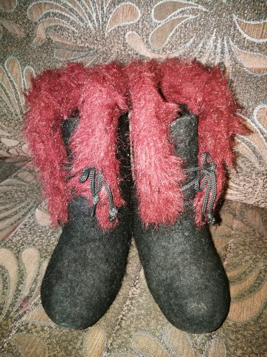 продам валенки детские