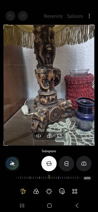 Veioza vintage cu elefanti sculptati