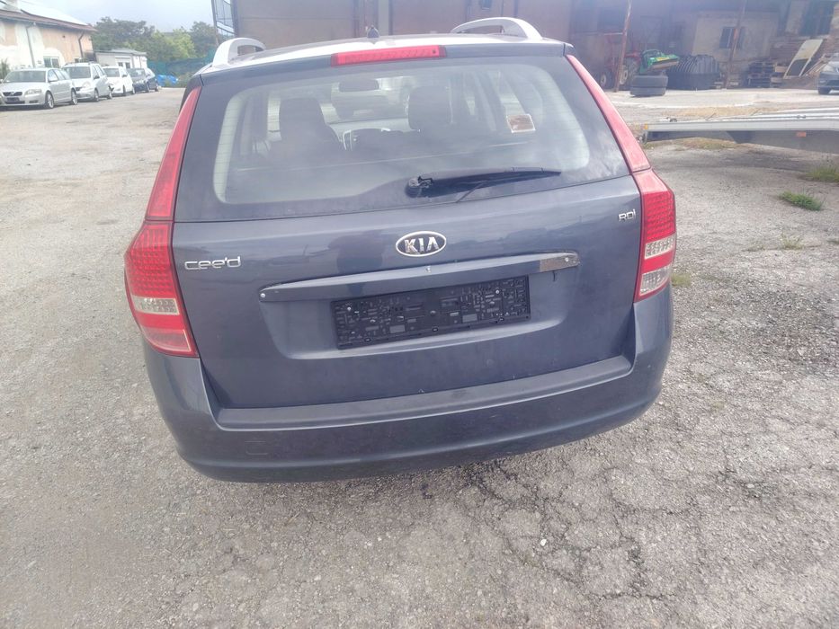 Kia Ceed 1.6CRDI, Кия  Сиид на части!
Юни 2010