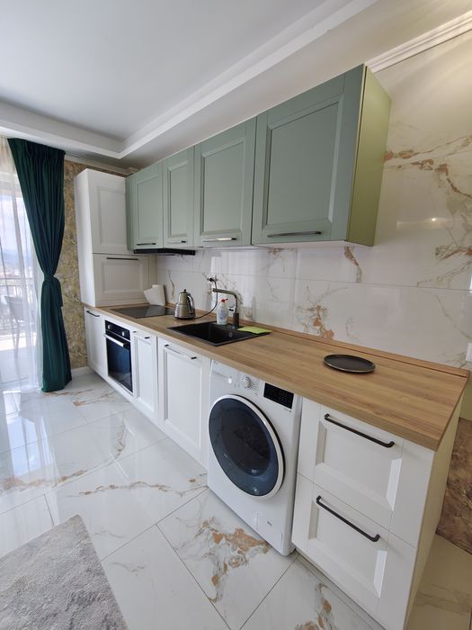 De Vanzare apartament 3 camere zona Vivo