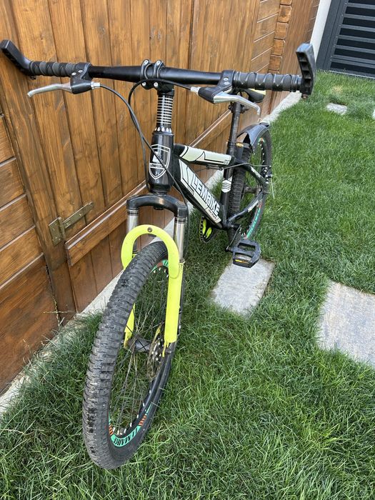 Bicicleta copii 8-12 ani