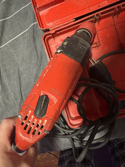 Bormasina hilti
