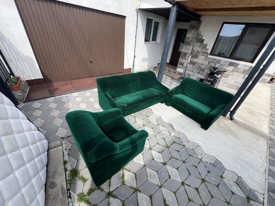 Set 1 canapea(3 pers), 1 canapea(2 pers), 1 fotoliu