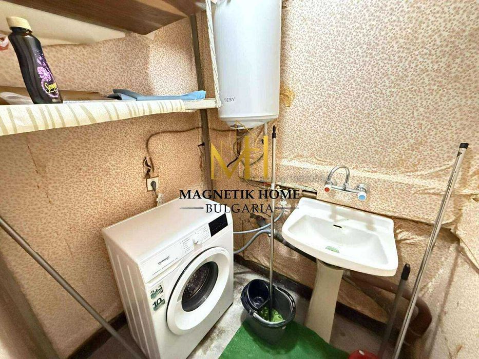 Просторен ЧЕТИРИСТАЕН апартамент до Терминала в Зона В, Меден Рудник