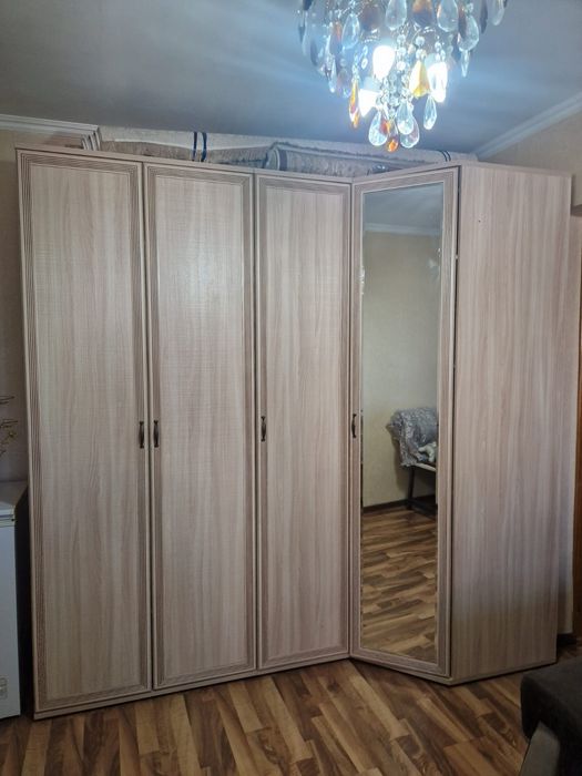 Спальный гарнитур