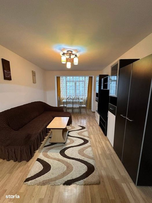 De vanzare apartament cu 3 camere, mobilat și utilat,in zona Madam Pop