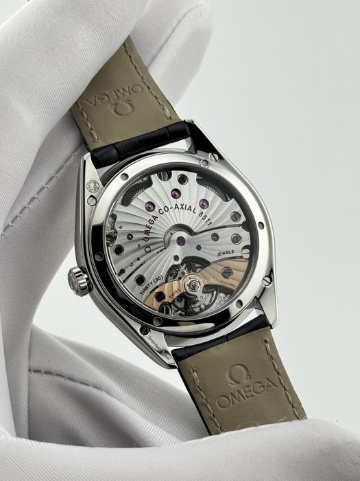 Наручные часы Omega De Ville Trésor