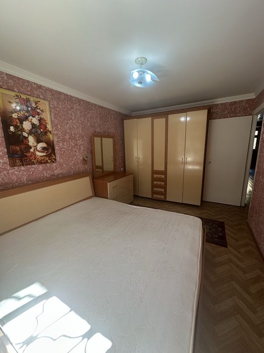 Продам спальный гарнитур б/у