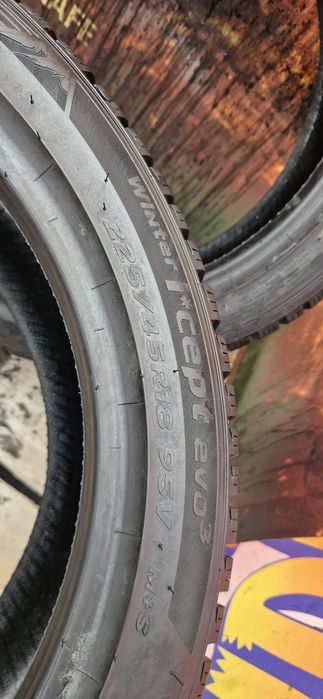 2 Anvelope ca noi Hankook 225 45 R18  M+S . Dot 2023