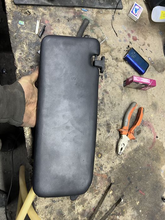 Козырьки е34 черные