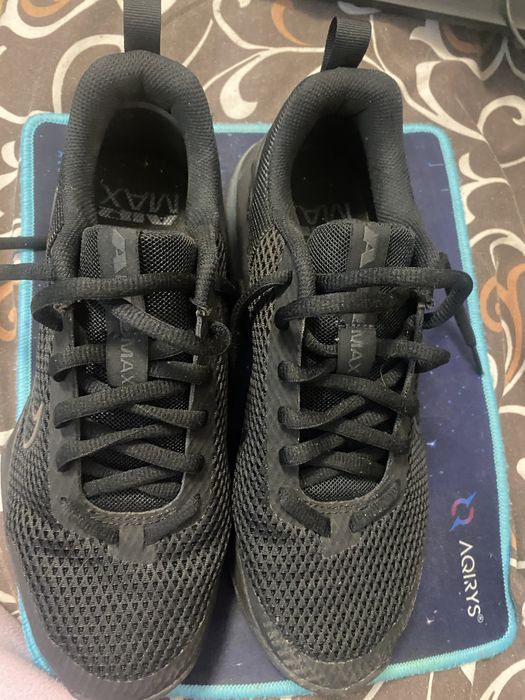 Adidais nike max air