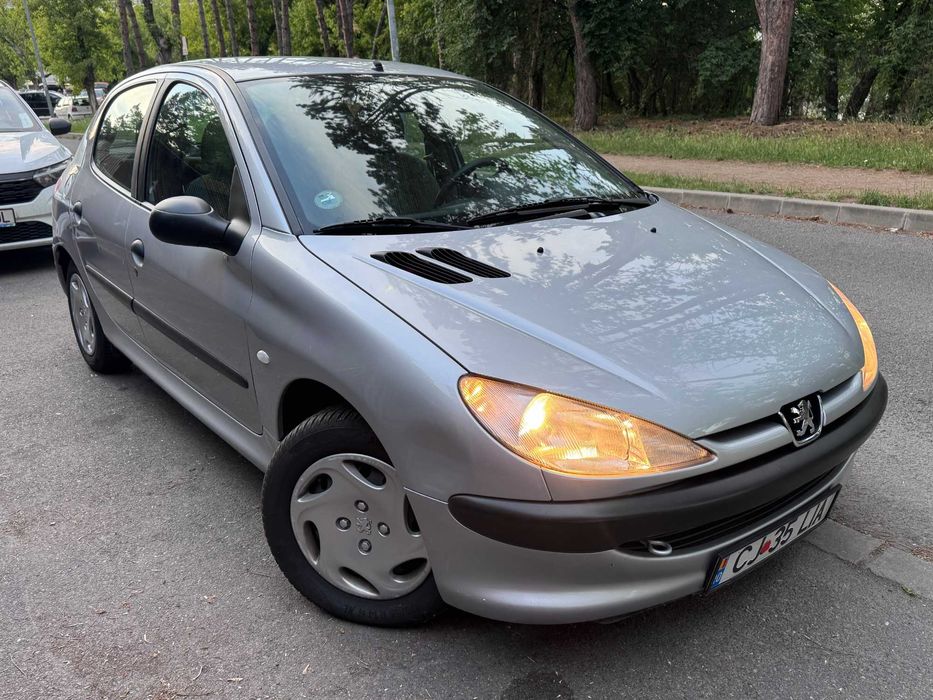 Peugeot 206 an 2000 - 1.9 diesel - 49233 km.