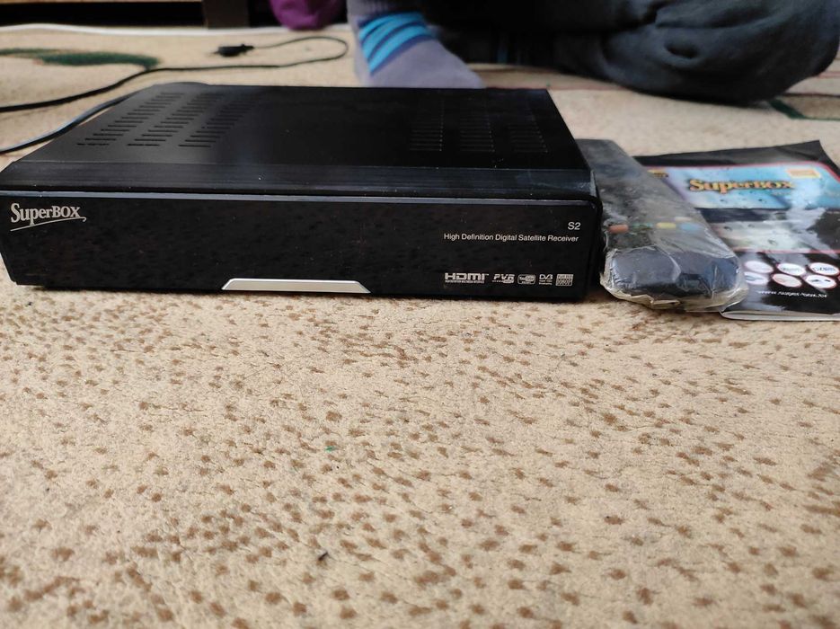 SUPER BOX FULL HD 1080P тюнер (2головки) с тарелкой