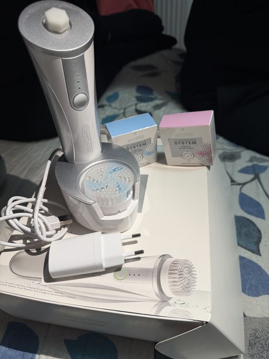 Aparat curățare ten LR ZEITGARD – NOU