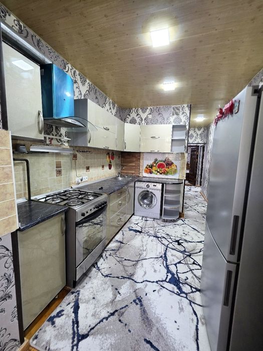 11 Maktab oldida3 xona