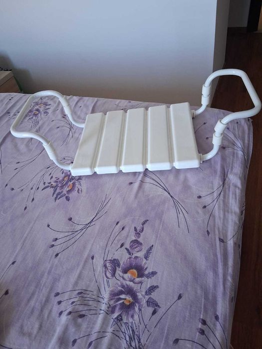 Cada aproape noua de vanzare, bonus: scaunel de baie