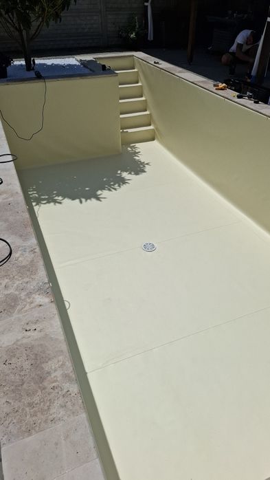 Montaj /sudat  liner piscina