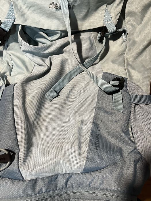 Rucsac drumetie Deuter Futura 30 SL, graphite