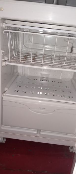 Вынуждена продаю в отличном состоянии все работает на отлично