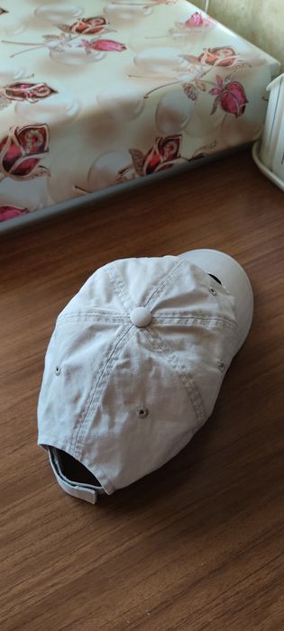 Продам бейсболку новую