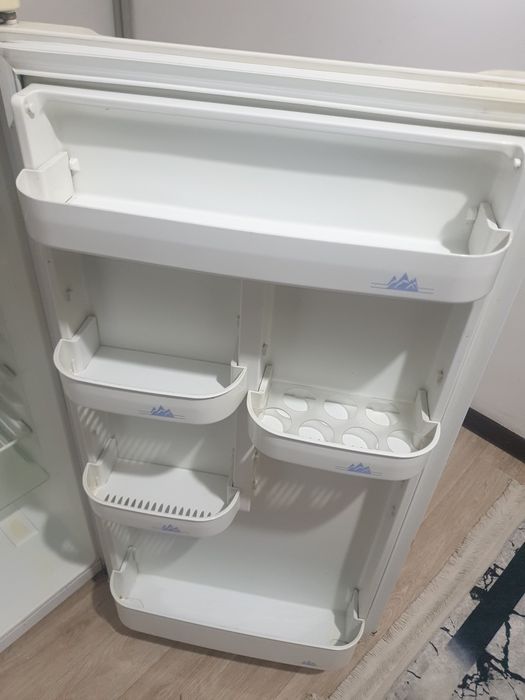 Продам холодильник
