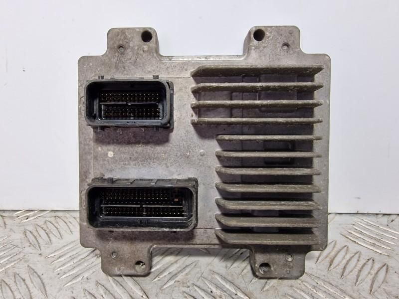 Calculator motor ECU Opel Corsa D facelift 1.0 benzina