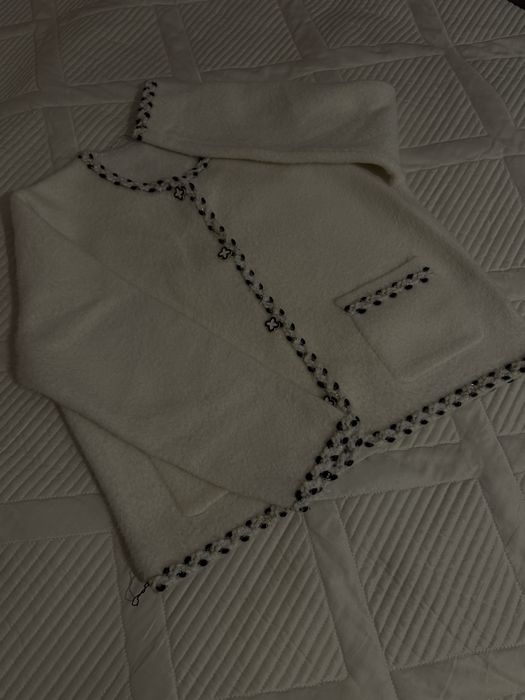 Состояниесы жақсы киімдер сатылады!