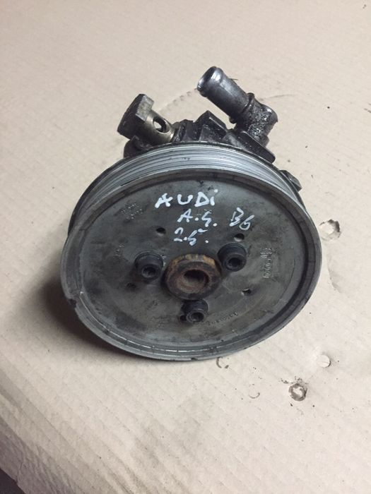 Pompa servo Audi A4 B6 2.5 tdi pret 200 lei