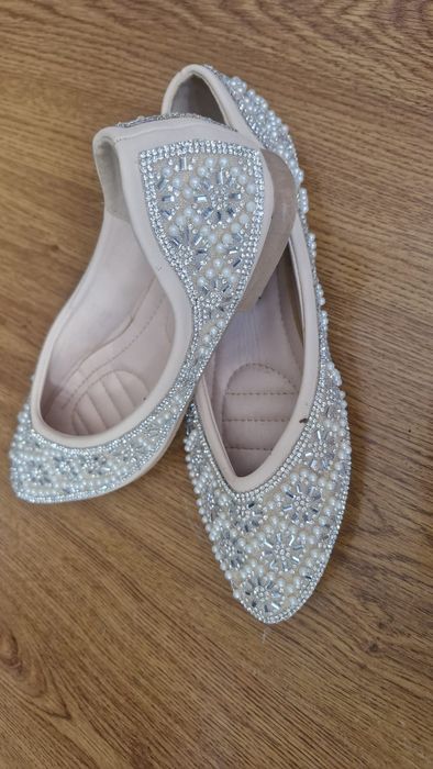 Balerini, pentru ocazii, măsura 37