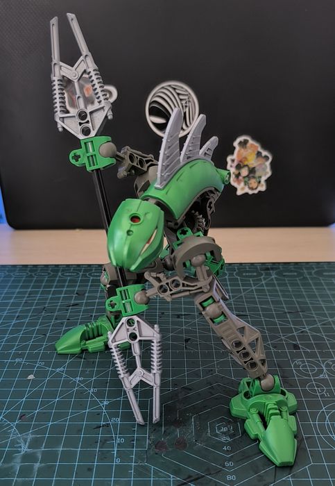 Продаю Lego BIONICLE