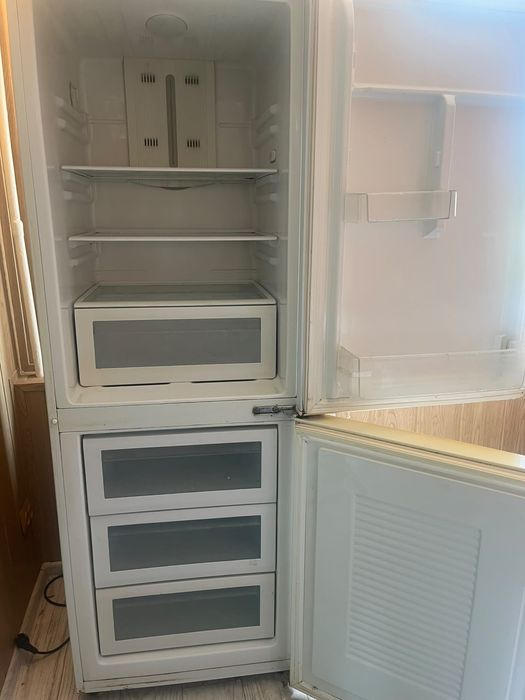 Продается Холодильник