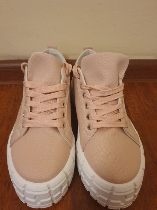 Розови дамски кецове