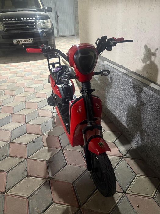 SK8   хороший  скутер