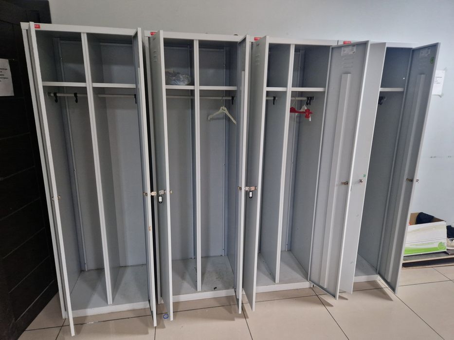 Шкаф металлический  для одежды