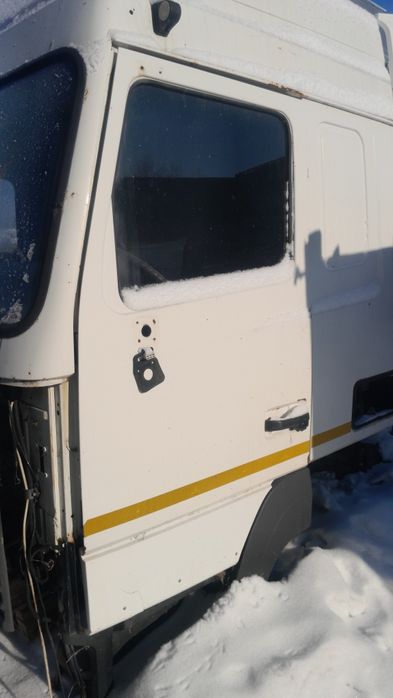 Продам кабину маз