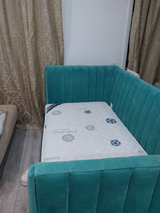 Подростковую  две  кровати.