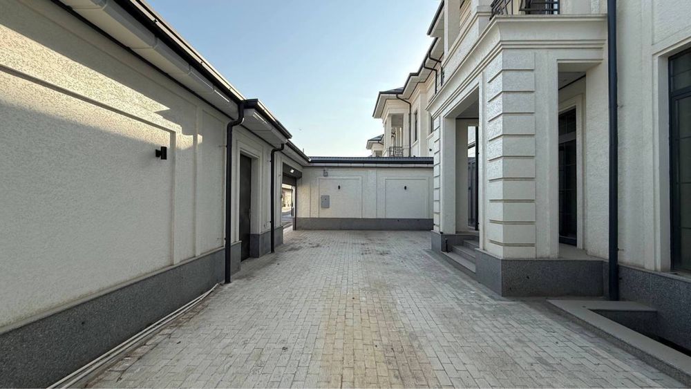 Охунбобоев , Мевазор махаллада 2,7 соток участка сотилади.