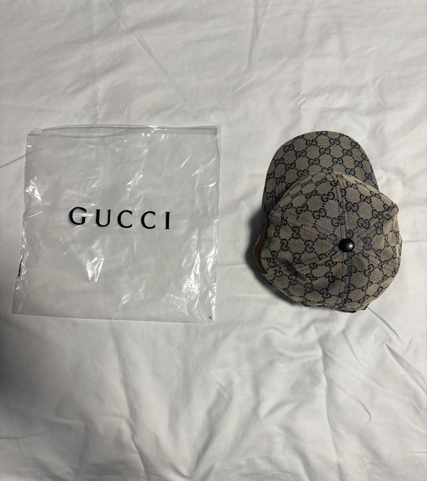 Sapca gucci noua