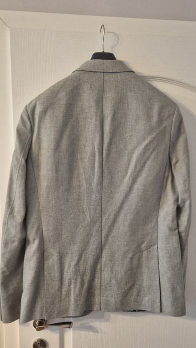 Продавам ленено сако 2 бр