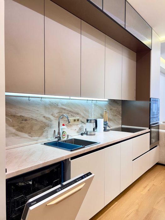 Сдаётся своя новая премиум квартира, Akay City, 24 этаж. Акай сити