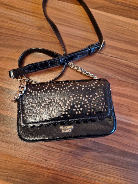 Чанти на  Roberto Cavalli, Victoria Secret.