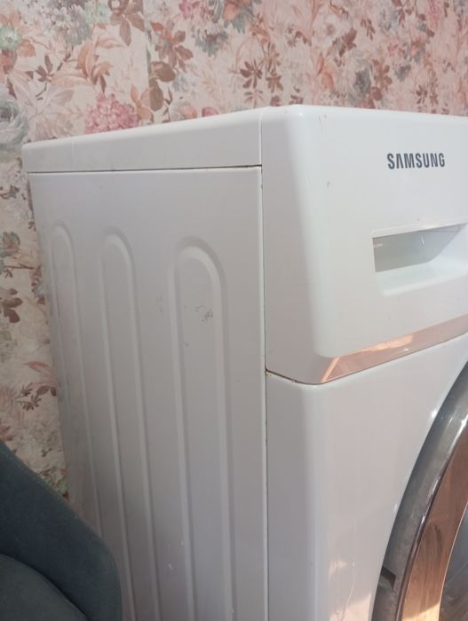 Продам стиральную машину Samsung