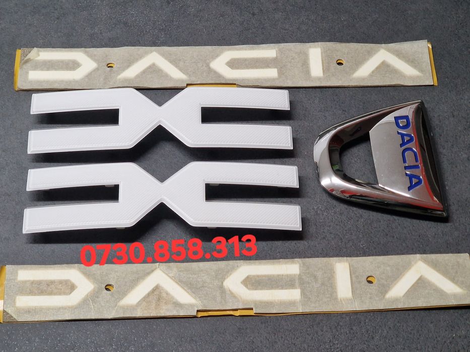 Logo Dacia sigla fata spate Dacia Logan  Duster Sandero Jogger