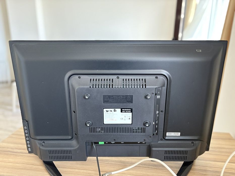 Лед телевизори 32 инча от хотелска разпродажба  на един сезон