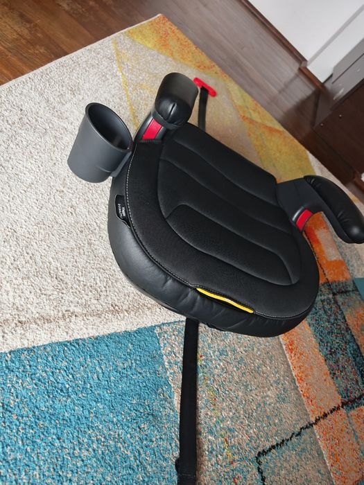 Vând înălțător auto Peg Perego