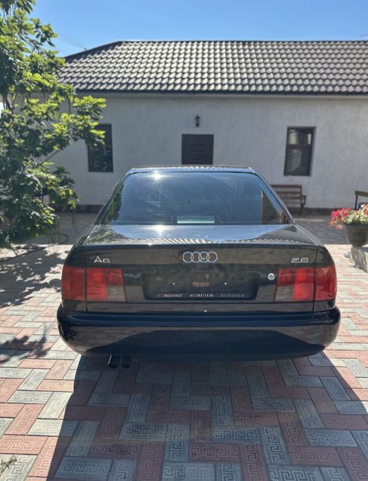 Ауди а6 с4 1995г