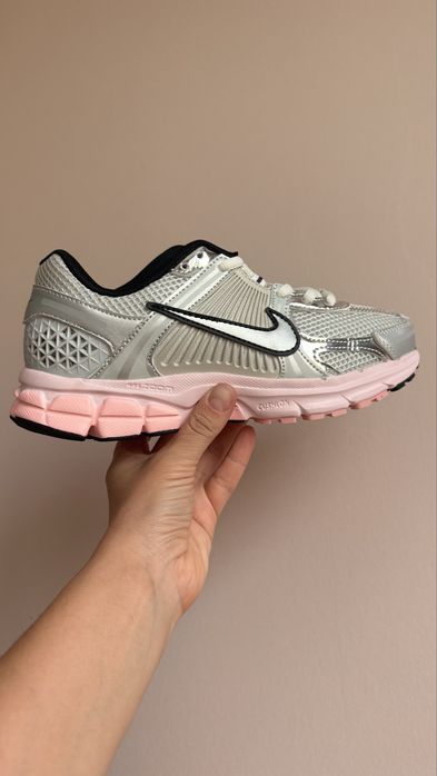 Nike Zoom Womero 5