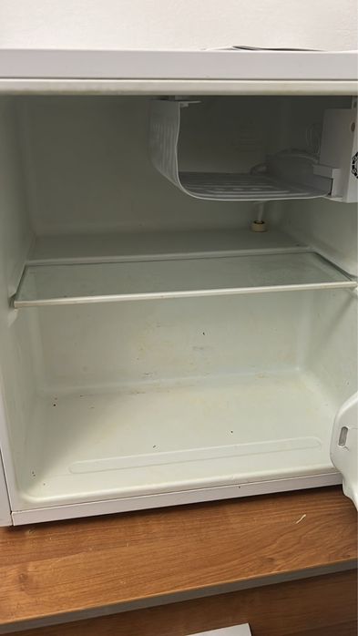 Нерабочий холодильник