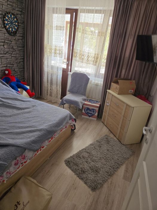 Proprietar vand apartament